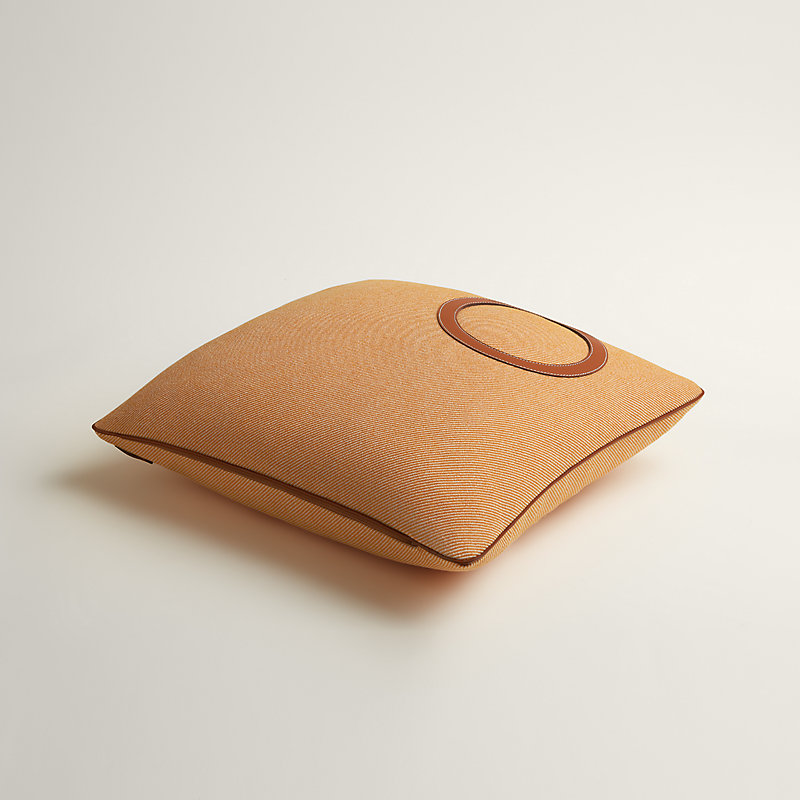 ツイルクッション 《ポケット》 | Hermès - エルメス-公式サイト